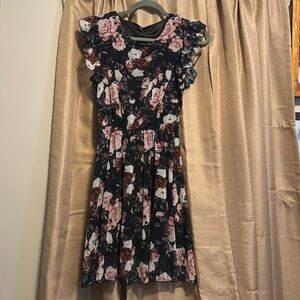 NWOT Ruffle sleeve floral spring dress
